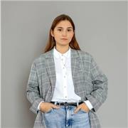 Russische Muttersprachlerin, die Russisch für alle Altersgruppen unterrichtet